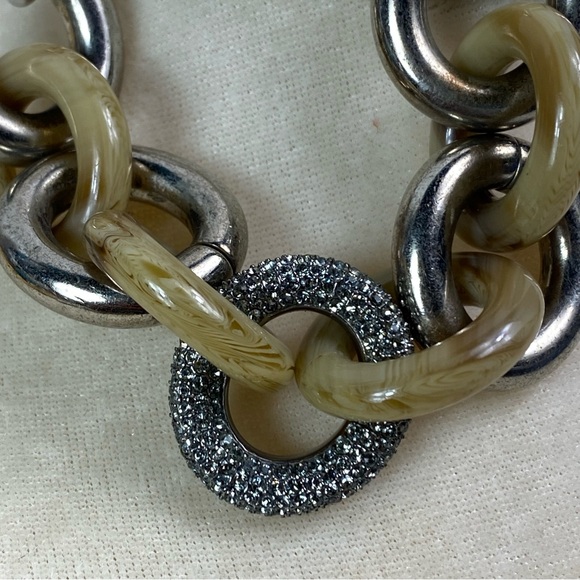 Michael Kors Silver Tortoise Shell Zirconia Chunky Link Toggle Chain Bracelet - Picture 4 of 6